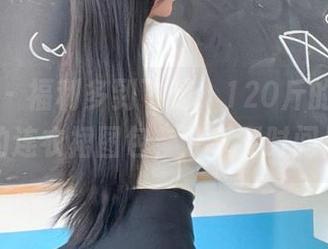 微密圈 – 福利多到飞起，120斤的小王同学的连衣裙图包，分享到时间里。
