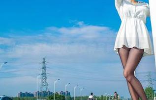 你敢相信？爱丝的冰雪女神写真美到让人发抖