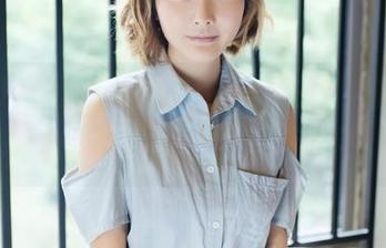 GIRLT果团网 – 穿上高跟鞋的蜜桃Q妹儿，整个房间都开始有节奏！