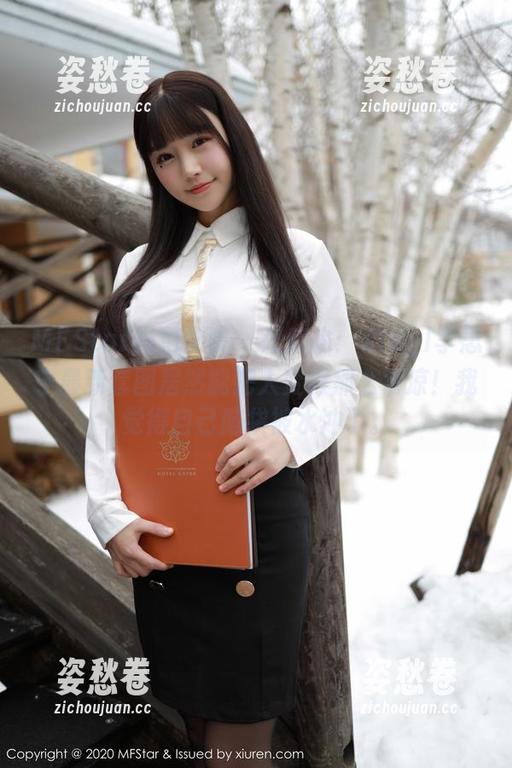 MFStar模范学院 - 死库水：SiByl李思宁最新套图居然能把人变得那么清凉！我觉得自己脑袋被水冲了。