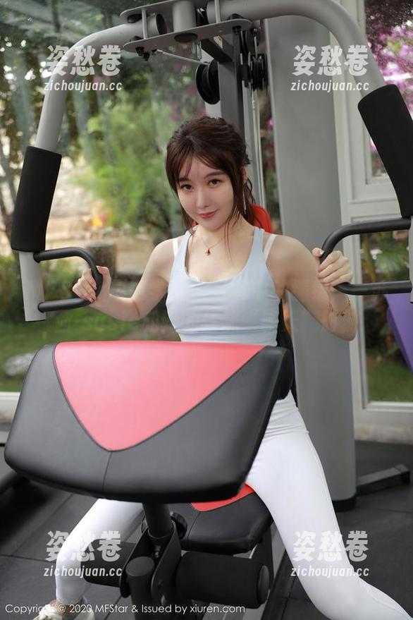 MFStar模范学院 - 写真中的缱绵——苏西-susie和她的丝袜“聊天”时刻