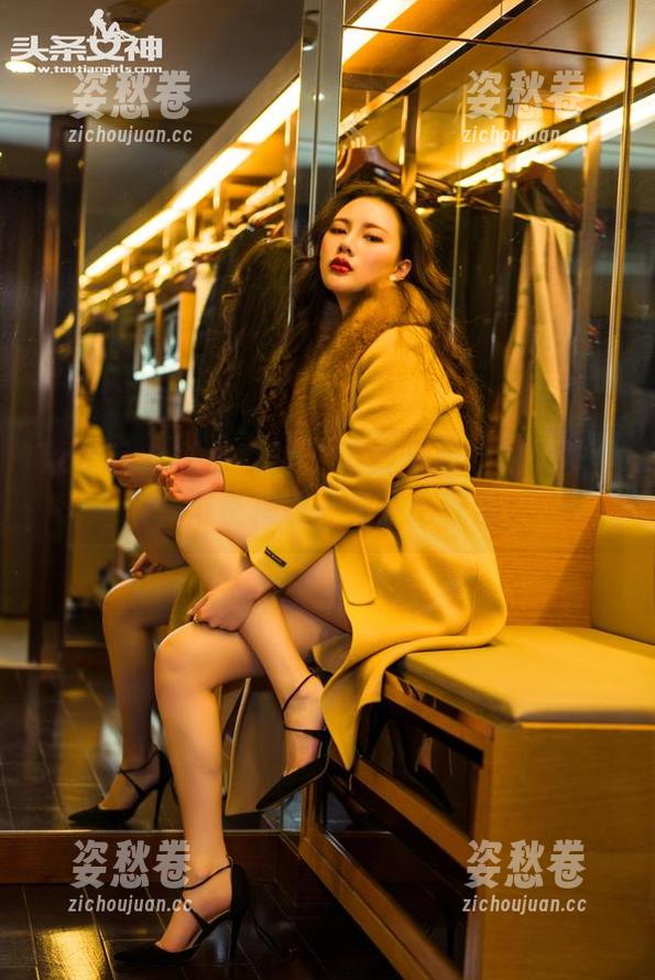 TouTiao头条女神 - 下载马丽华的网袜全套，准备接收一波评论暴击！