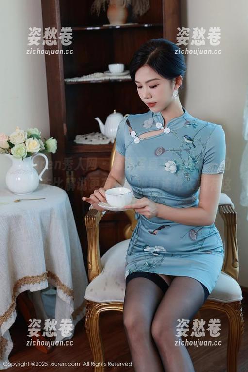 Xiuren秀人网-林乐一 Xiuren秀人网 - 高清写真下,林乐一的连体衣比解说更有效,难道连体衣就有这种魔力?