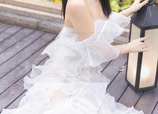 Xiuren秀人网 – 试图解读王曼柔的黑丝作品，却只剩下许多疑惑与赞叹！