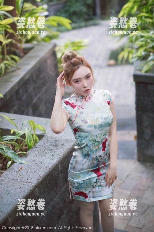 Xiuren秀人网 - 美七mia的办公室：下载一组让你也想升职的套图？