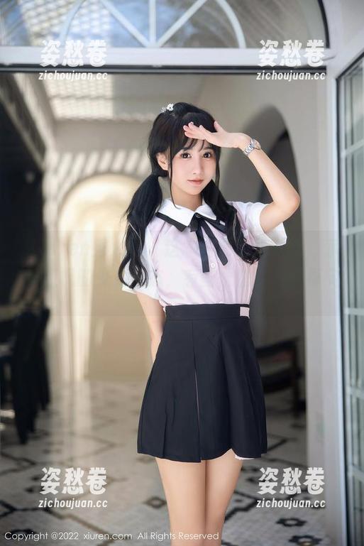 Xiuren秀人网 - 这本图册让我觉得，赤间菀枫的少女状态，有些恍惚，有些真实。