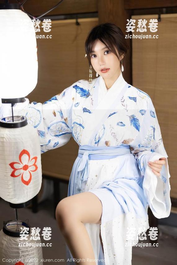 Xiuren秀人网 - 香澄在东京的镂空展现，偶尔无圣光也觉得自在了…敢不敢欣赏？