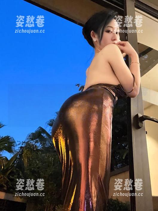 微密圈 - 那条渔网黑丝被不爱笑的赛琳穿着挺好的，整个网盘都好像在冒险，论审美，这些作品太妙了。
