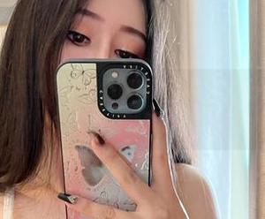 微密圈 – 不爱笑的赛琳和她的制服作品，意外的搭配还是老套的翻新？
