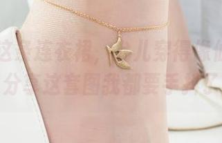 丽柜 – 这条连衣裙，允儿穿得像仙女一般，分享这套图我都要手抖了！