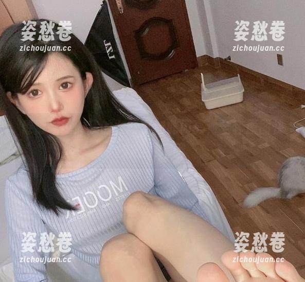 倦倦喵说：我的女同事如此闪亮，全套原图快来坐下聊聊