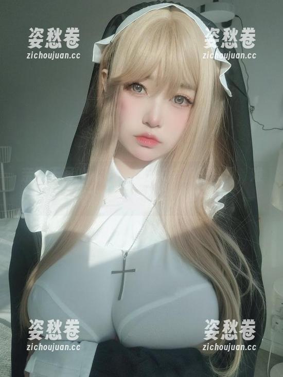 亲密无间的私拍，女主K与新任部下，难道我们得来场不一样的视角？
