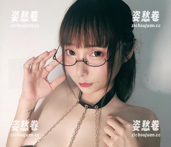 小泉学姐吖全套和服图，真是让我心里咯噔一下，这种美我能抗住吗？