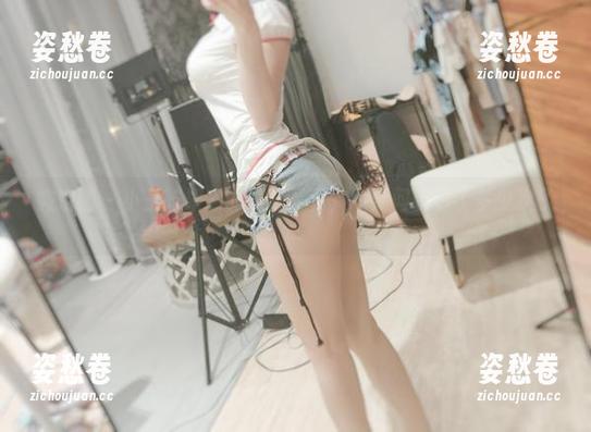 微密圈 - 小玉吃果冻的美脚写真，不要问我看了多少次了～