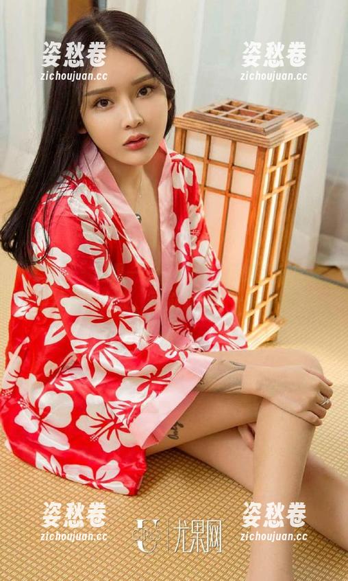 尤果网 - 幻想一下，如果童倩的定制写真里没有她女友，可能就少了一点味道。
