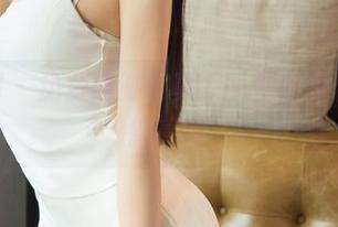 尤果网 – 免费靓脚写真，马欣悦为你走出新高度