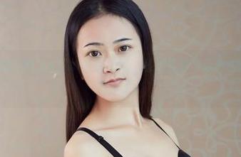 尤物馆 – 孟狐狸FoxYini的运动风：私拍里那个运动的姿势真让人想多了。