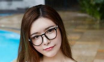 尤物馆 – 看李宓儿如何在原图中演绎御姐风，私房秘籍曝光！