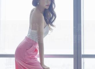 希希_啾和她的瑜伽合集——真心服这位博主，动作酷似一只烤鸭。