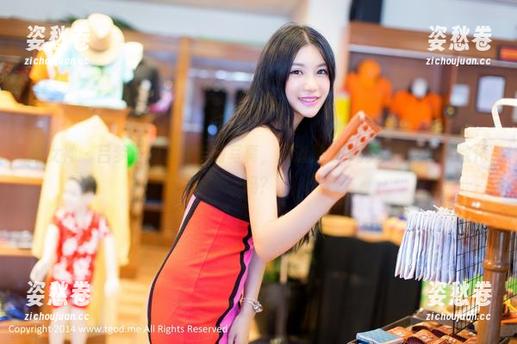 推女神-吕梦玉 推女神 - 吕梦玉的黑丝定制写真,难道是为了把每根腿都精致化吗?