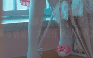 机巧少女木花琳琳是勇者：高清写真集中的天真与俏皮，大概怀孕对她不太重要
