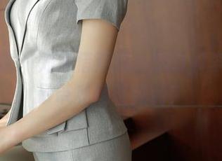 模范学院 – 刘备借荆州，SiByl李思宁借吊带私房谋福利！