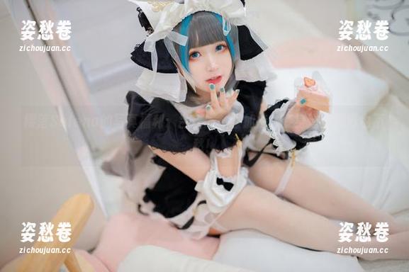 樱落Selena 樱落Selena的写真福利:吕佐夫礼服加持,变身造型师再也不愁!