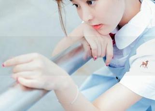 波萝社 – 柳侑绮Sevenbaby高清套装合集：从不会选衣服到流行前线，只需一秒！