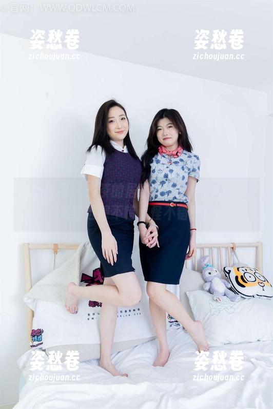 物恋传媒 - 小茶的居家写真，不得不说这光线选得不错，怪不错的！