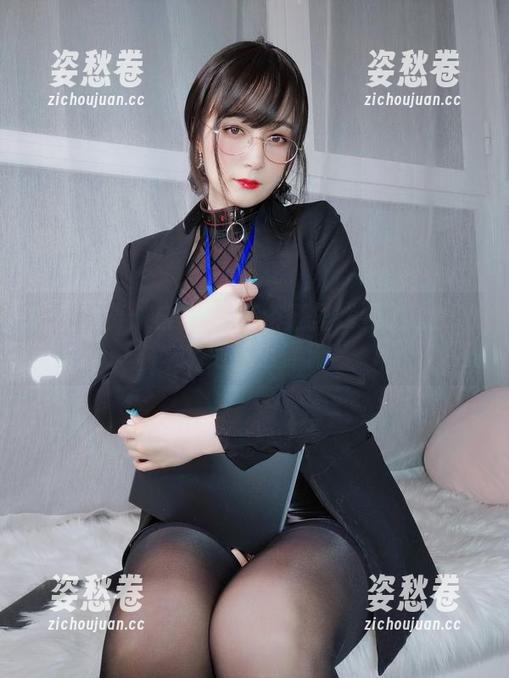 作品概览：白银81在浴缸里找到了啥！热水泡沫上漂流