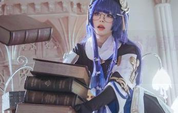 免费作品：百合欧皇子变身为神奇厨娘，厨房冒险开启！