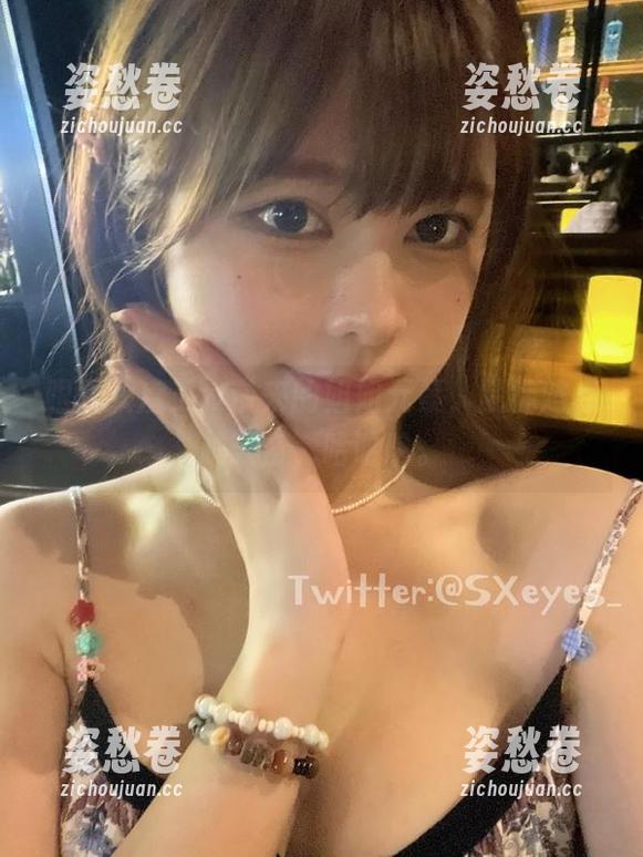 眼酱大魔王w带来的姐姐元素，鼠标越点越兴奋，哈哈哈。