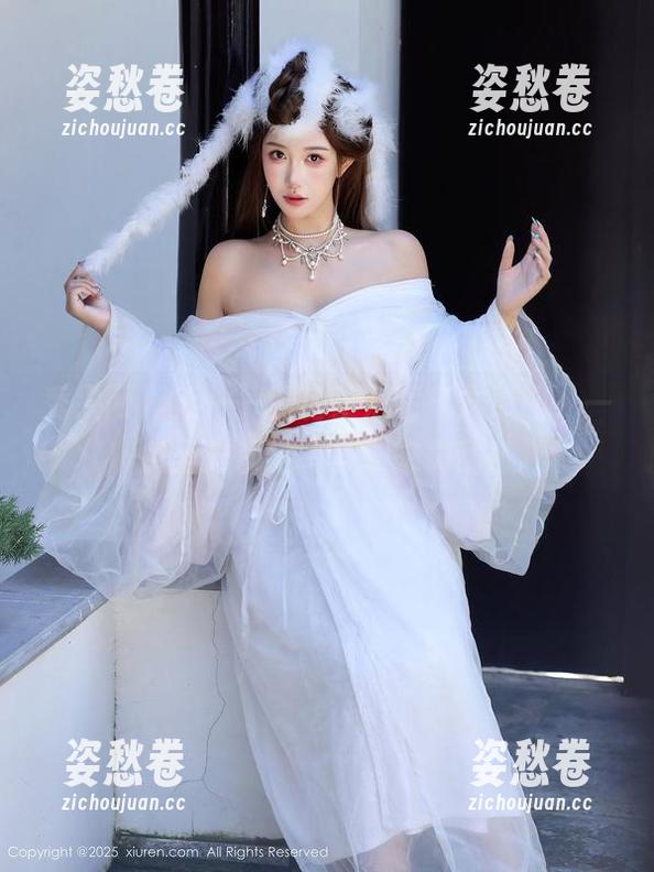 秀人网 - 乔一一的比基尼喷气式原图，一点圣光都没有，别来捣乱！