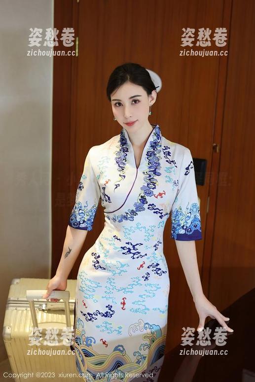 秀人网 - 小甜angle，泳池，搞怪同框：是梦还是现实的写真套图？