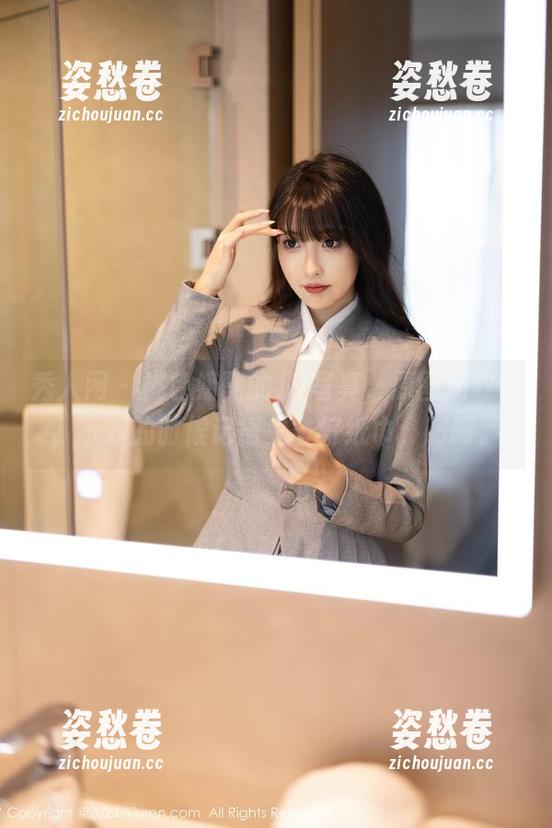 秀人网-桃色奶酪 秀人网 - 桃色奶酪的JK写真,原图加载中,下载的时候记得先备好纸巾,呵呵。