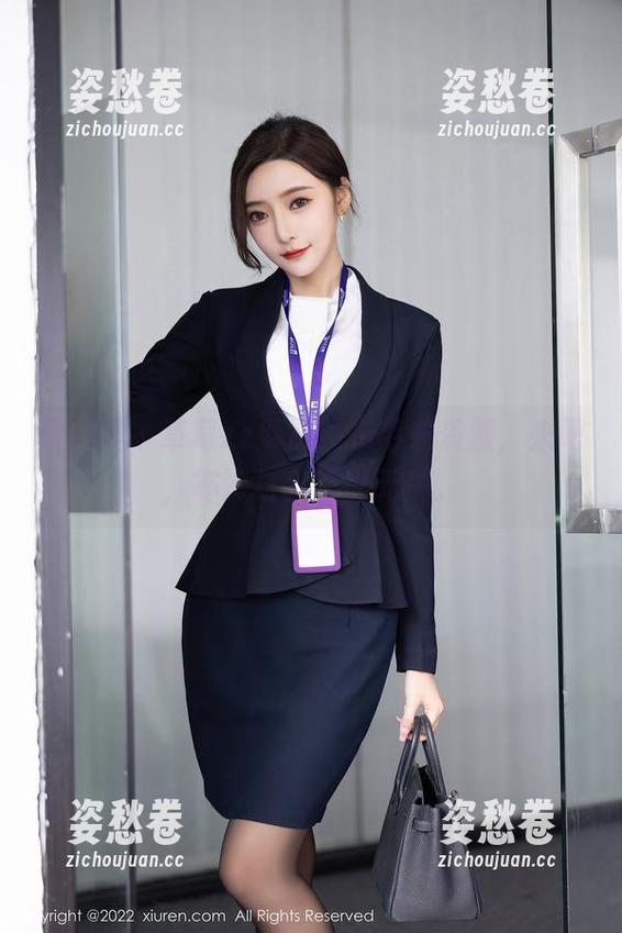 秀人网 - 草莓zz慷慨发布毛衣资源，来吧，寒冷与我完全无关。