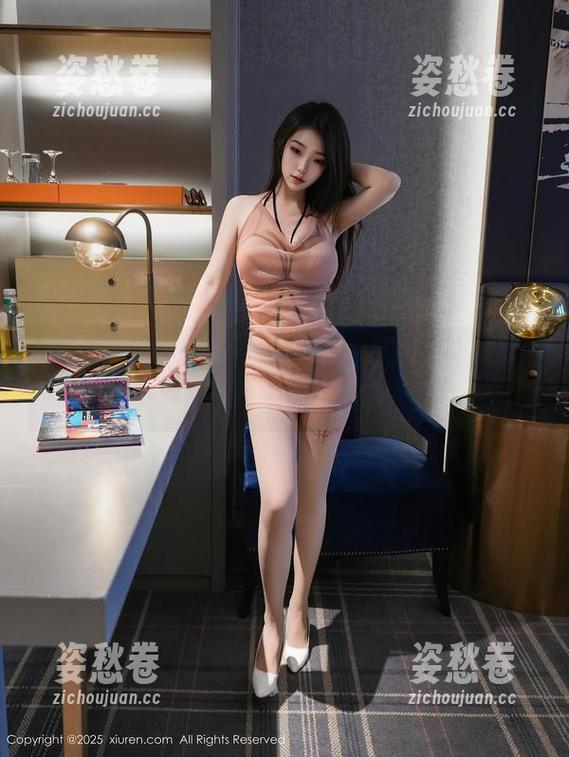 秀人网 - 想要出门也不想花钱？闫璐璐的免费户外图包俘获你的心！
