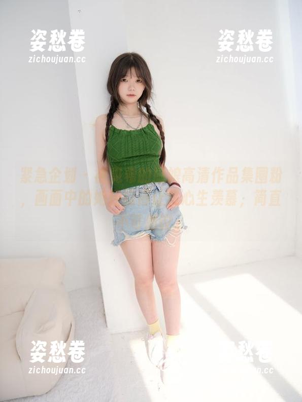 紧急企划-见希 紧急企划 - 被见希的厨娘高清作品集圈粉,画面中的她轻松得让我心生羡慕,简直不可思议。