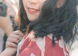 迷失在舞小喵的美图乡，少女cos让人不自觉想要追寻