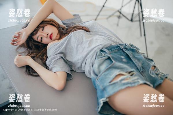 菠萝社-Suki朱忆音 菠萝社 - 无圣光的角落,Suki朱忆音的长腿在套图里悄悄绽放。