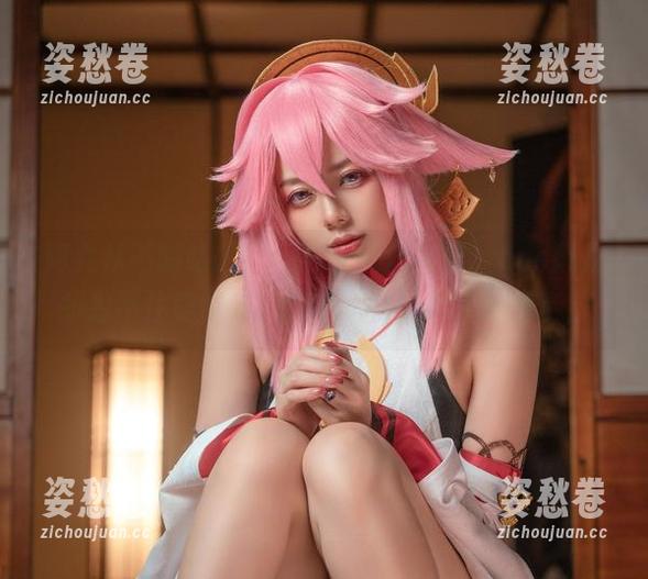 阿九从不咕咕(九言)挑了蕾丝调调，cos风儿却忍不住要脸红，哎呀这图册也太大胆了！