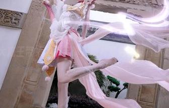 露儿大魔王带来的伊芙琳，照片背后有没有小心思？
