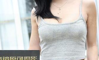 魔镜街拍：午后的灵感，和咖啡撞个满怀——原图写真全集。